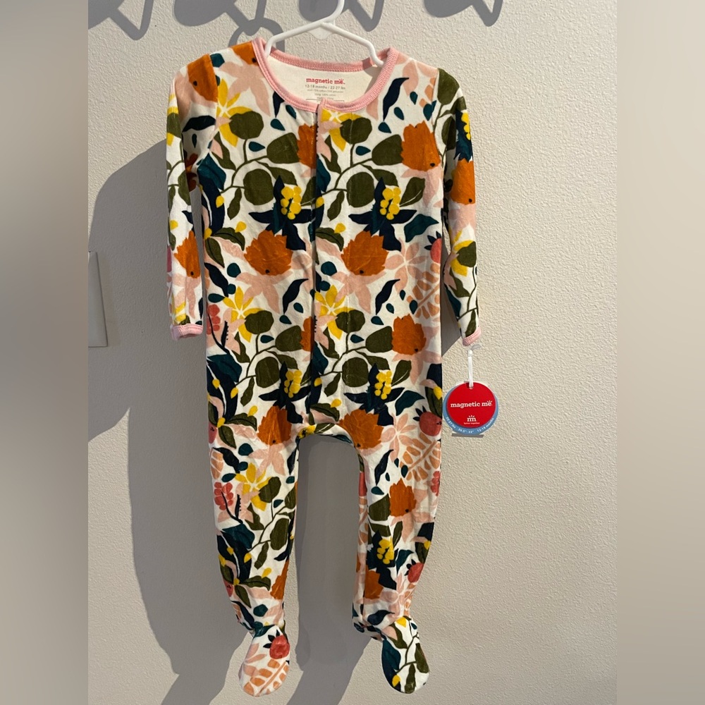 12-18mo valore footie pajamas - Magnetic Me